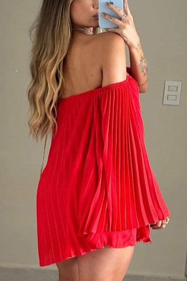 Solid Off-the-shoulder Pleated Loose Top and Elastic Waist Shorts Set